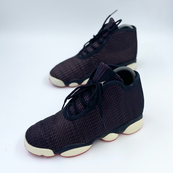 Air Jordan Horizon GS Size 5Y Black Vivid Pink Trainers